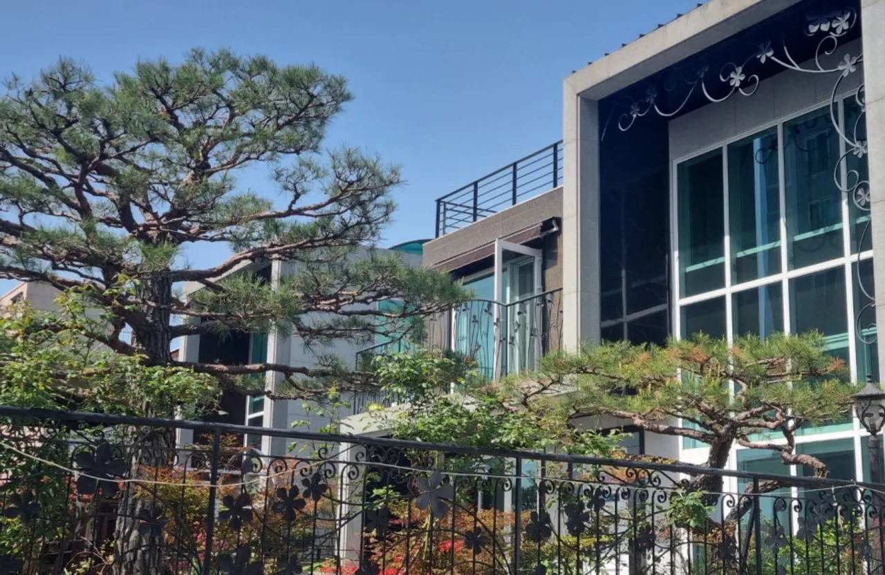 울산주택건축 성안동 쌍둥이 단독주택 - 성안동 주택 건축 시공 사례