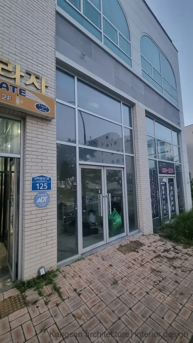 강동 화이트톤 주류 판매점 인테리어 공사 이야기 강동 인테리어 시공 현장 사진 12