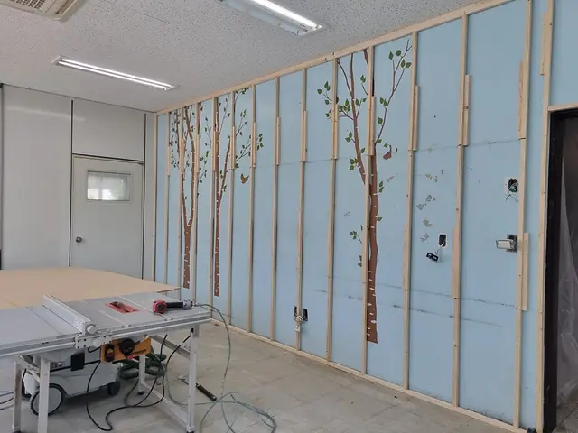 필름시공으로 화사해진 제빵실 인테리어 성안동 인테리어 시공 현장 사진 13