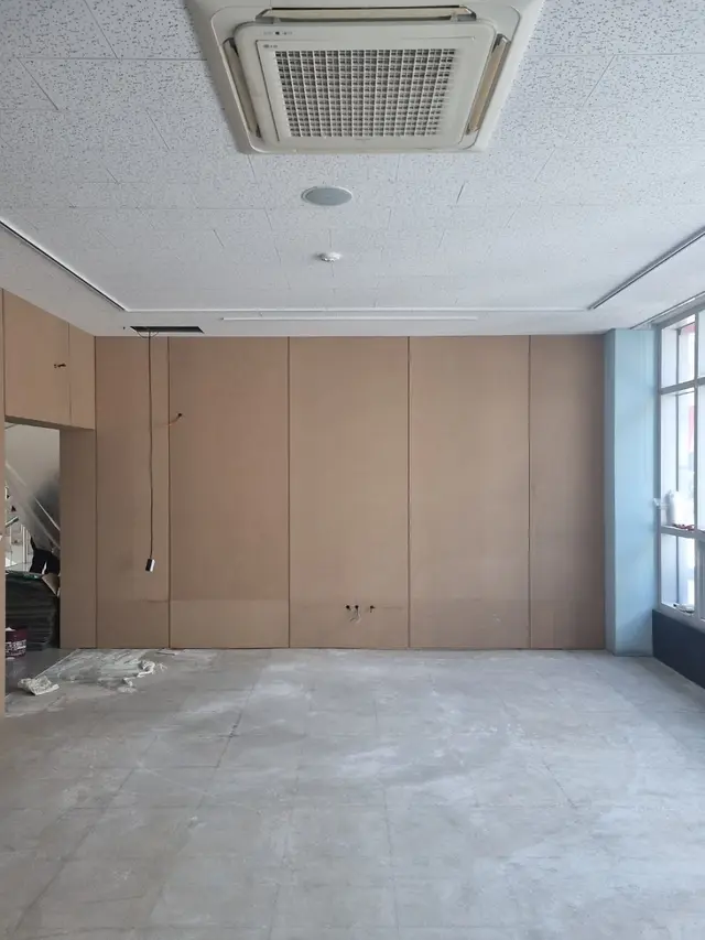 필름시공으로 화사해진 제빵실 인테리어 성안동 인테리어 시공 현장 사진 20