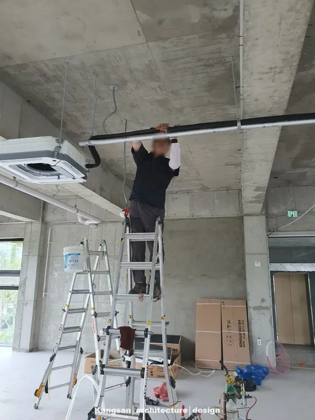 심플한 인테리어 70평대 사무실의 새로운 풍경 울산 인테리어 시공 현장 사진 17