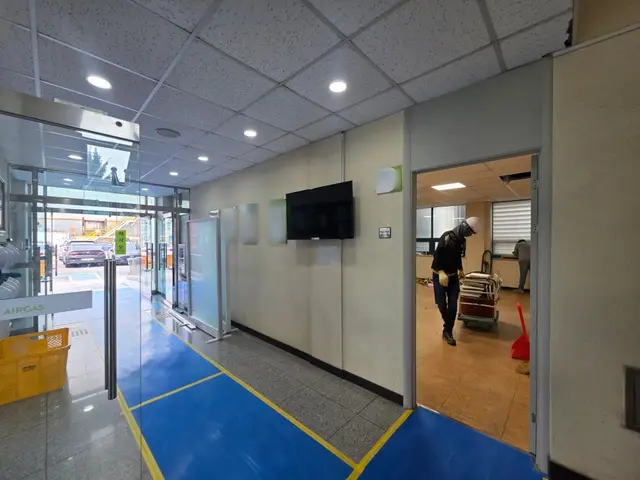 울산 사무실 인테리어 30평형 시공 사례 : 모던하고 세련된 화이트 오피스의 변신 울산 인테리어 시공 현장 사진 19